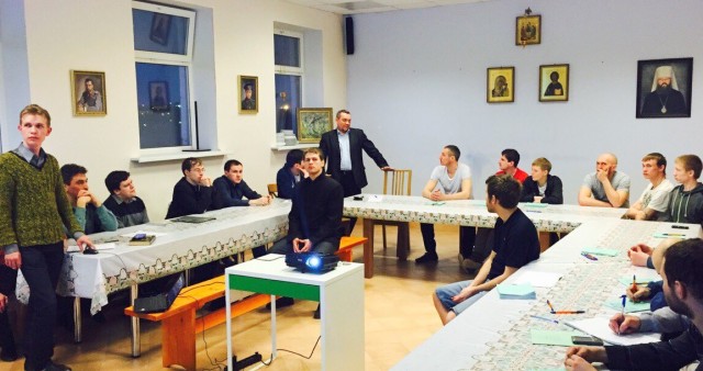 Студенты выпускного курса Екатеринбургской семинарии попробовали себя в качестве миссионеров-катехизаторов