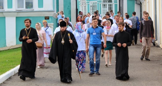 Летняя сессия II православного молодежного практикума «Как говорить о своей вере или миссия молодежи» проходит в Смоленске
