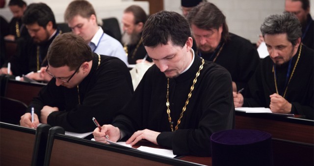 В Москве завершились курсы повышения квалификации для руководителей епархиальных ОРОиК