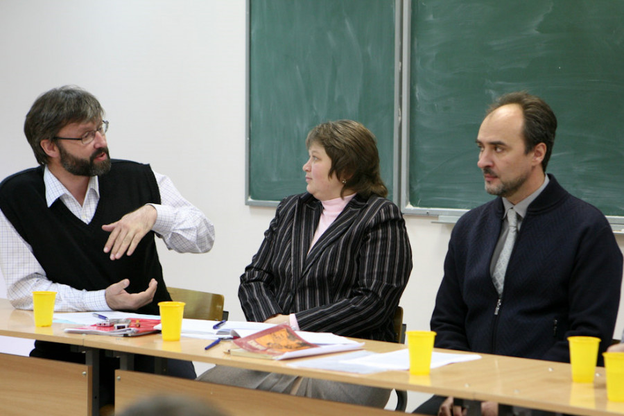 Слева направо: Олег Глаголев, Евгения Парфенова, Владимир Иванов