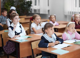 Увеличение уроков религии в школе приветствуют 7% россиян - опрос