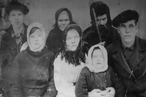 Крсетьянская семья, 1930-е гг.