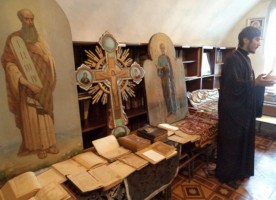 В Л-Кузнецком открылась выставка экспонатов церковной утвари из храмов, разрушенных в ...