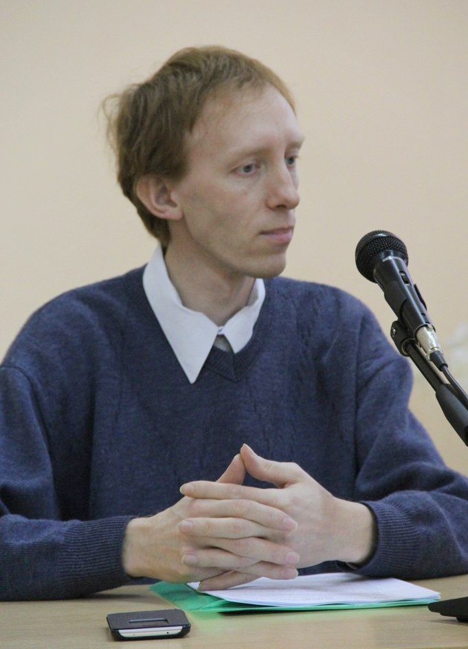 Александр Логунов