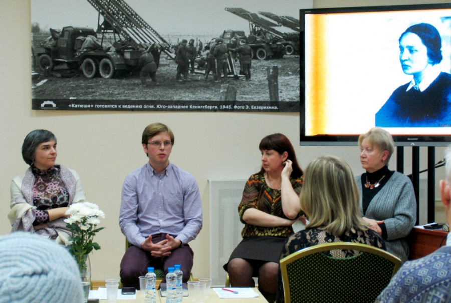 Слева направо: Ольга Бирмилеева, Сергей Бурлака, Татьяна Крылова, Елена Звягинцева
