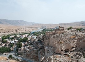 Турция возвращает сирийским христианским храмам древние акты на право собственности