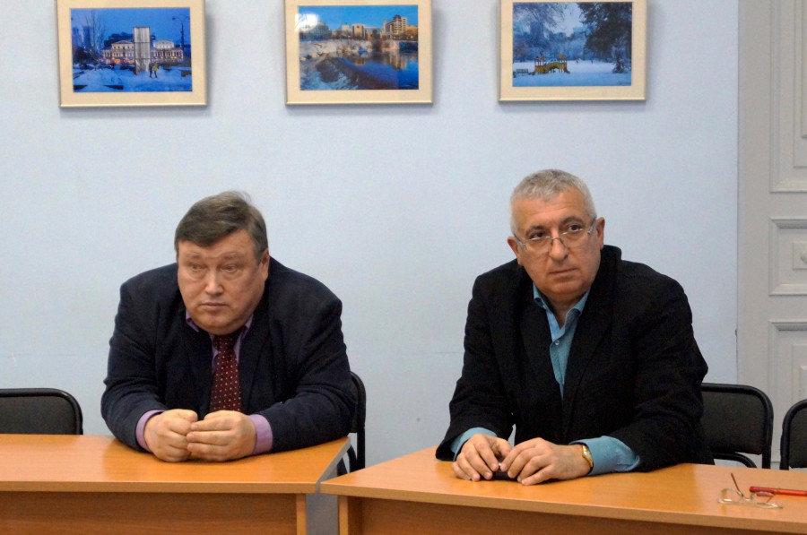 Слева направо: Владимир Мамяченков, Валерий Амиров