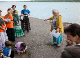 Детская экспедиция «По следам репрессий» посетила Колпашевскую епархию