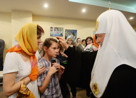 В праздник Пасхи Святейший Патриарх Кирилл посетил Российскую детскую клиническую ...