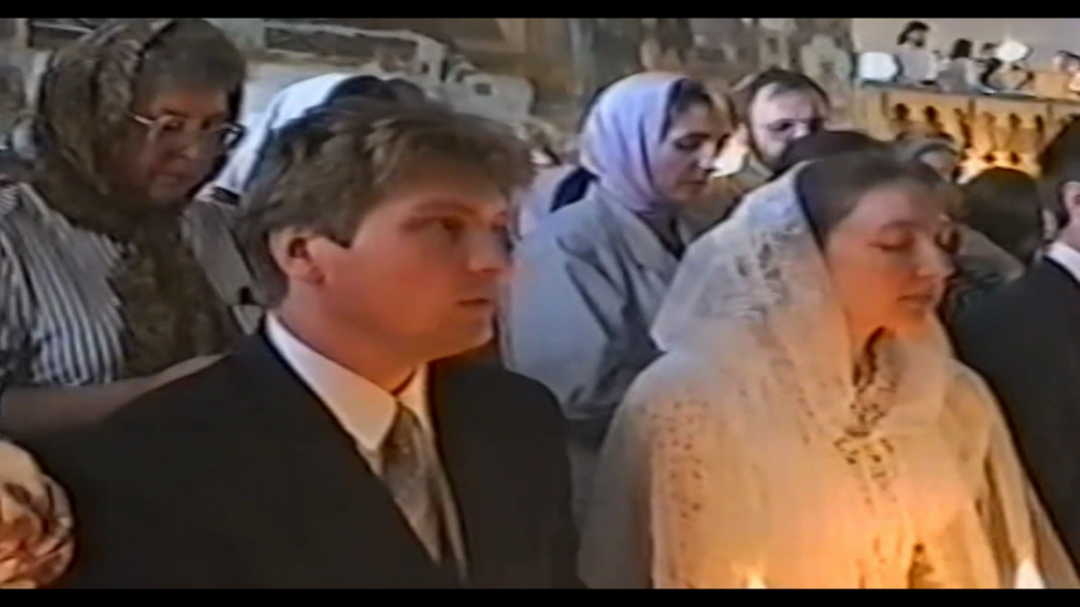 Венчание Алексея и Натальи Мазуровых в храме Успения Пресвятой Богородицы в Печатниках в Москве, 9 июня 1996 года