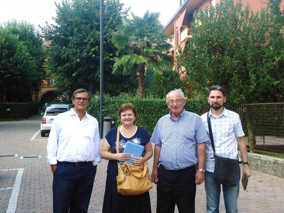 With representatives of the Italian movement ACLI
