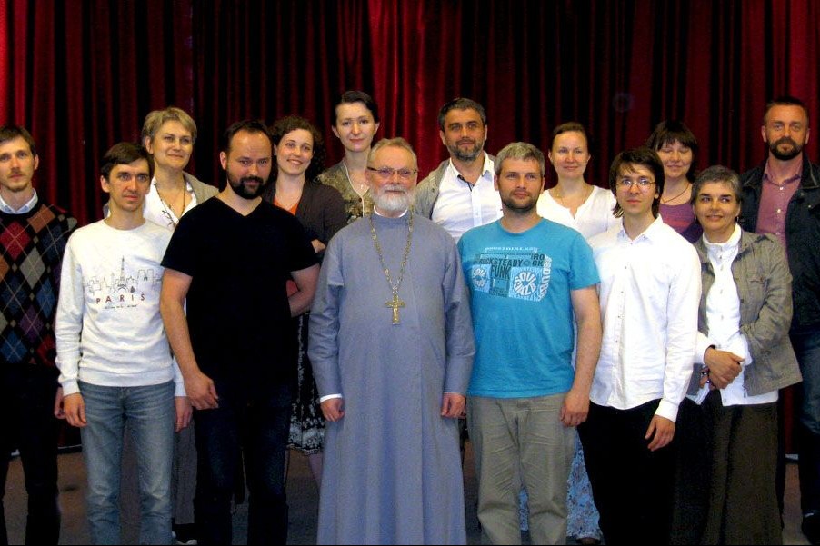 Fr Georgy Kochetkov with the group of young Orthodox pilgrims