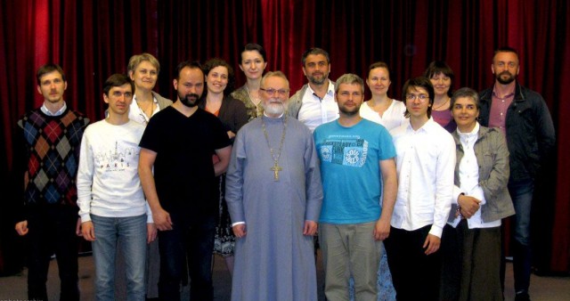 Fr Georgy Kochetkov and a group of Orthodox youth visit Bose