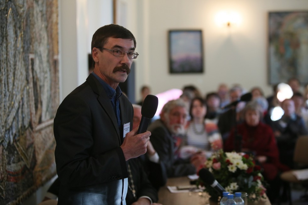 Professor of History Viktor Kirillov, who teaches at the Russian State Professional Pedagogical Institute
