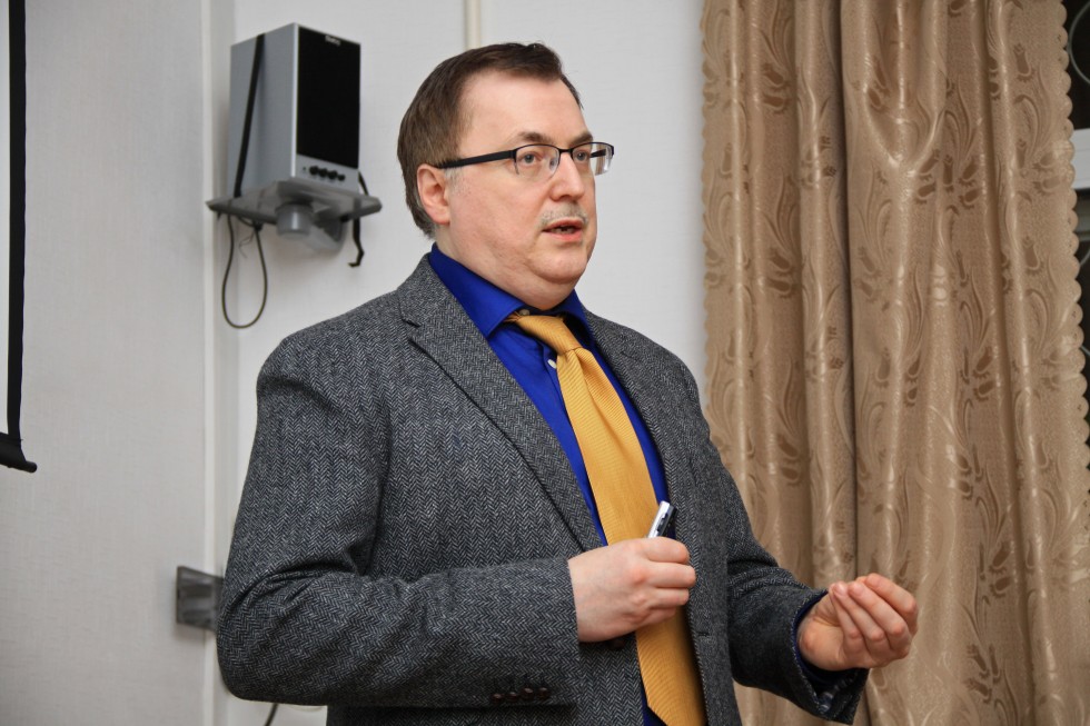 Алексей Александрович Маслов, доктор исторических наук, руководитель Школы востоковедения НИУ ВШЭ